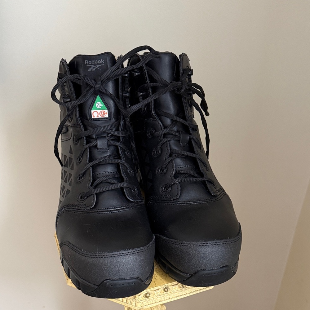 Reebok Black Lace-Up High-Tops. Protective, steel toe. NWOT JUST LISTED